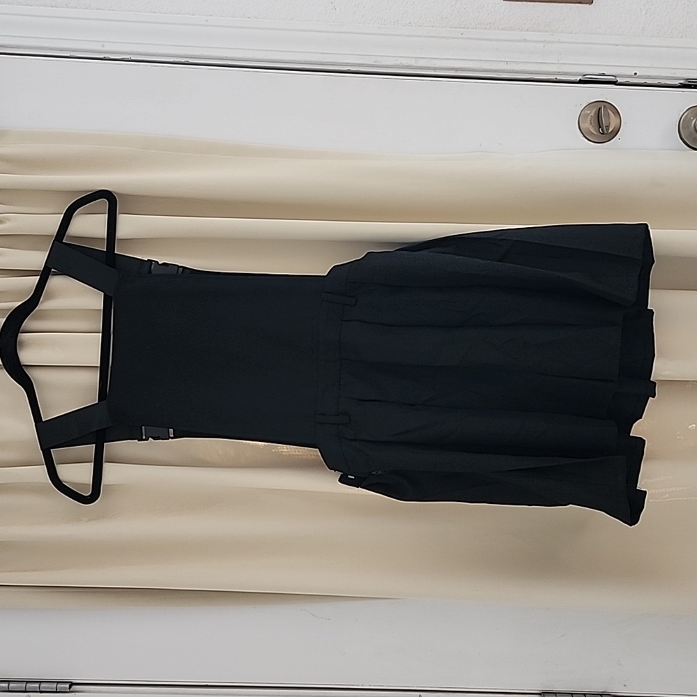 Black Cargo Pleated Skirtall - Picture 4 of 5